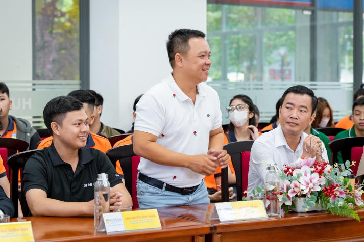 [Video] Viện Khoa học Ứng dụng 13WIN13 “tiếp lửa” hành trình lập nghiệp và tuyên dương 13Win 21 link không chặn tiêu biểu học kỳ I 32