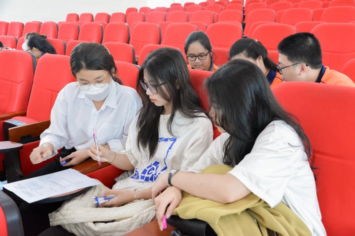 Cuộc thi Lắng nghe thực phẩm lên tiếng lần IX thu hút hơn 70 đội thi đến từ các trường Đại học và THPT toàn TP.HCM 40
