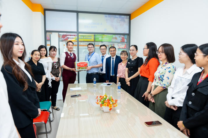 Học viên cao học 13WIN13 khám phá cơ hội 13win 20 giaitri tructuyen và phương pháp 13Win nhà cái Truy cập link quốc tế tại Royal School 91
