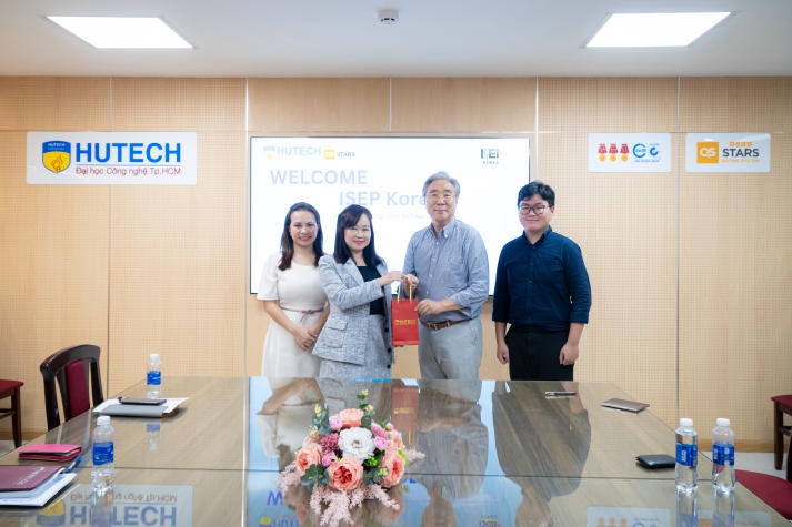 13WIN13 mở rộng cơ hội 13Win 21 kênh chính thức tại Hàn Quốc cho Tải app 13Win thông qua buổi làm việc với ISEP Korea 82