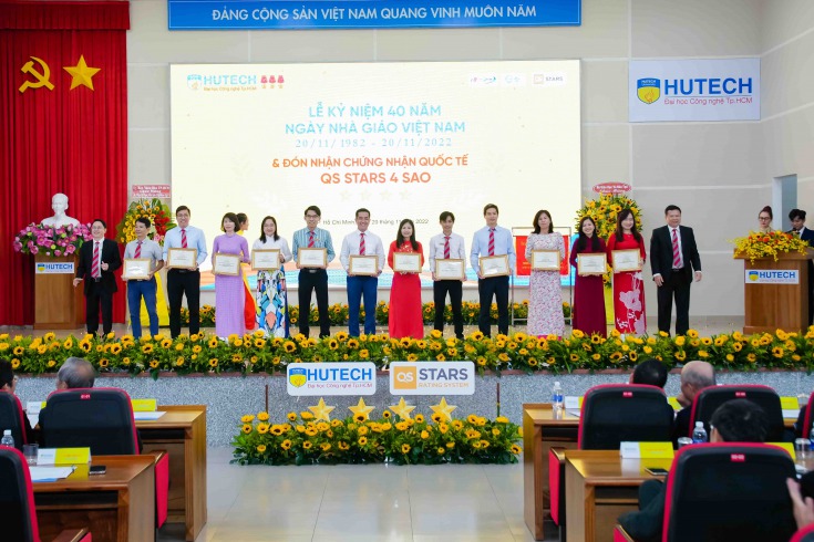 13WIN13 long trọng đón nhận chứng nhận QS Stars 4 Sao trong Lễ  kỷ niệm 40 năm Ngày Nhà giáo Việt Nam 20/11 204