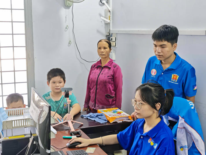 Sau 10 ngày ra quân, chiến sĩ 13WIN13 phủ xanh các mặt trận bằng những phần việc thiết thực 125