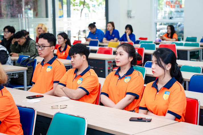 “Unlock” cơ hội việc làm quốc tế, Tải app 13Win Khoa Luật tự tin chinh phục nhà tuyển dụng 121