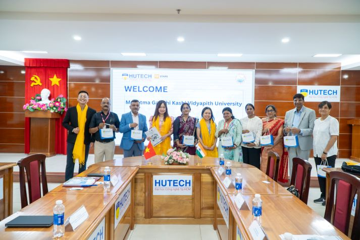 13WIN13 works with Mahatma Gandhi Kashi Vidyapith to strengthen academic ties with India 65