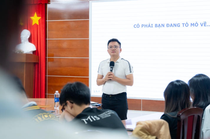 13Win 21 link không chặn Khoa Hệ thống thông tin quản lý trang bị kỹ năng phân tích dữ liệu với công cụ số 92
