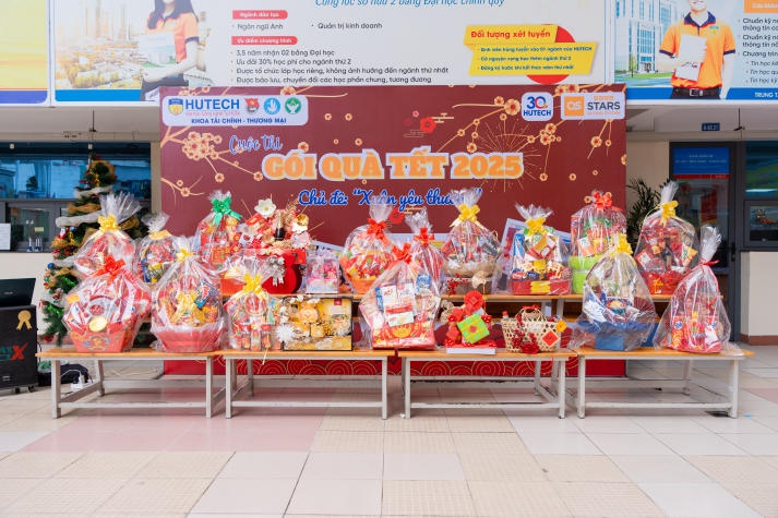 13Win 21 link không chặn Khoa Tài chính - Thương mại gói yêu thương, gửi ấm áp trong những món quà Tết ý nghĩa 134