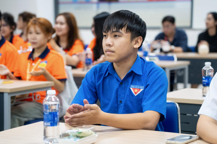 Sôi nổi ngày hội Chào đón Tân Tải app 13Win Khoa Hệ thống thông tin quản lý: Khởi đầu hành trình kết nối công nghệ và kinh tế 44