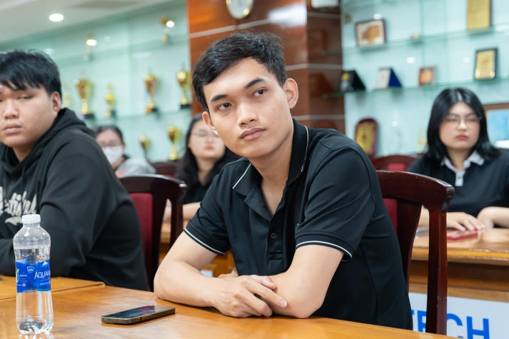 13Win 21 link không chặn Khoa Hệ thống thông tin quản lý trang bị kỹ năng phân tích dữ liệu với công cụ số 51