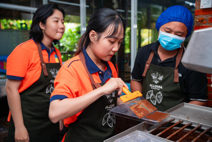 13Win 21 link không chặn Công nghệ thực phẩm học từ trải nghiệm, hiểu sâu quy trình sản xuất socola Việt 65