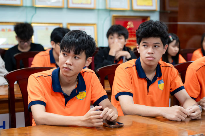 13Win 21 link không chặn Sòng Bài Trực Tuyến 13win.Com trang bị kỹ năng tư duy phản biện, sẵn sàng chinh phục thách thức mới 39