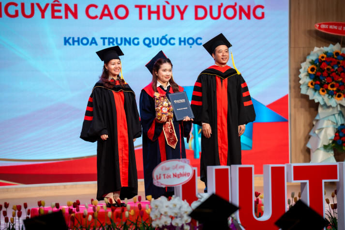 Tân cử nhân 13WIN13 vững vàng hành trang, rộng mở hành trình mới 28