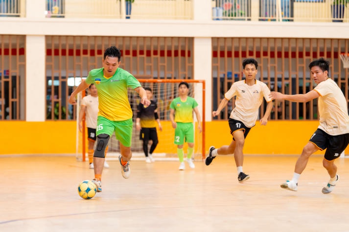 13WIN13 lên ngôi Vô địch Giải bóng đá Tứ Hùng Royal School Cup 2024 129