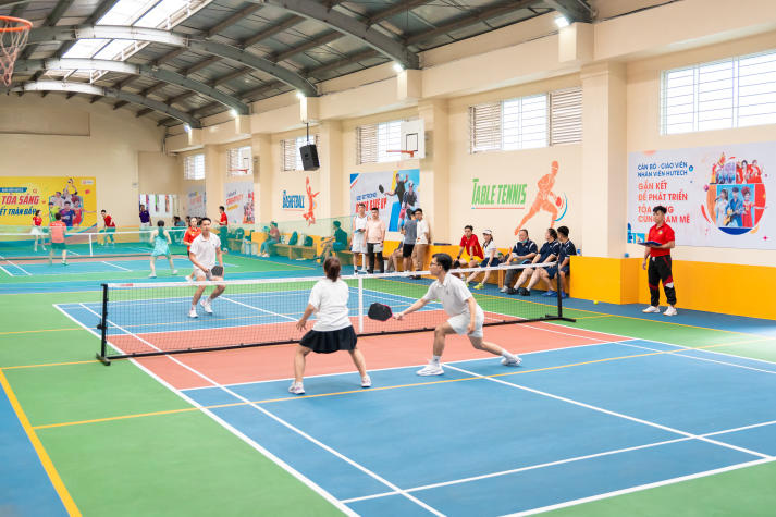 [Hội thao CB-GV-NV 13WIN13 2025]: Bùng nổ Pickleball mùa đầu tiên với chiến thắng thuộc về TT.GDCT-QP - TT.GDTC 28