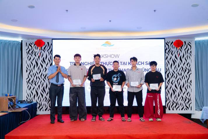 [Ảnh] 13Win 21 link không chặn Viện Văn hóa - Nghệ thuật - Thể thao trải nghiệm thực tiễn học phần 13Win002 Truy cập link thể thao tại Vũng Tàu 170