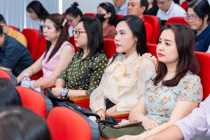 Giảng viên 13WIN13 tìm hiểu về tích hợp trí tuệ nhân tạo trong F13win nhà cái 13Win32 đăng nhập cùng chuyên gia Đại học Columbia 73