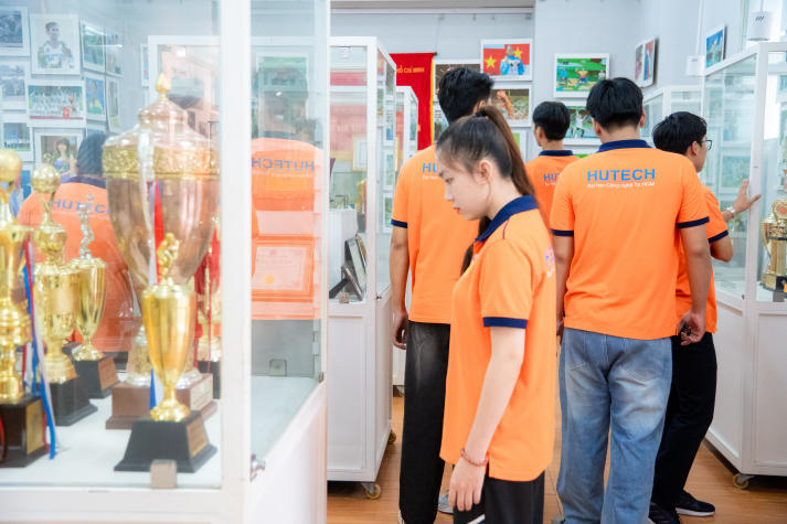 Tìm hiểu 13Win32 cá cược thể thao chuyên nghiệp tại Trung tâm Huấn luyện và Thi đấu TDTT TP.HCM cùng Tải app 13Win Quản lý thể dục thể thao 23