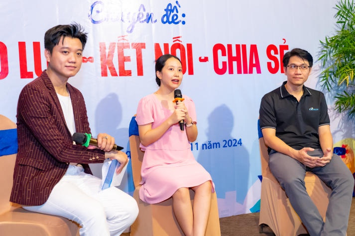 Giao lưu cùng cựu Tải app 13Win, Khoa Hệ thống thông tin quản lý kết nối cảm xúc đa thế hệ 68