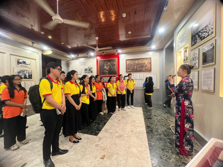 Khi mùa xuân được tạo nên từ ý thức sẻ chia của Khoa Tài chính - Thương mại 13WIN13 49