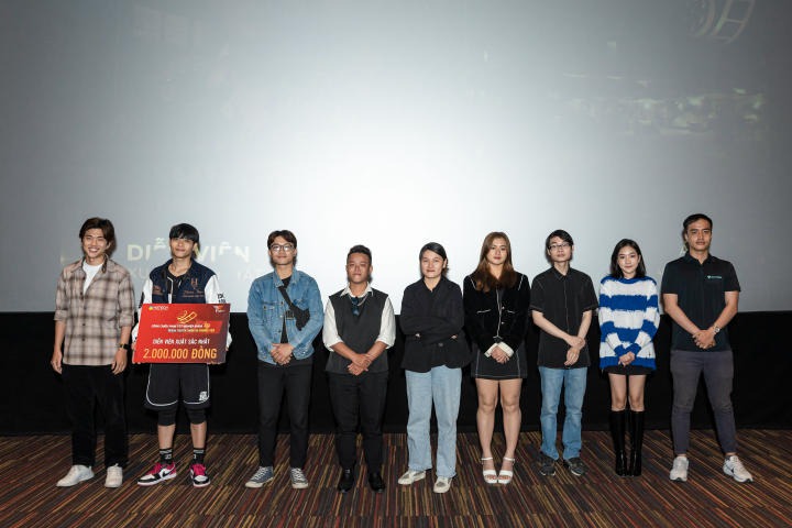 Graduation Projects of 13WIN13 Multimedia Communication students appeared on the large screen 50