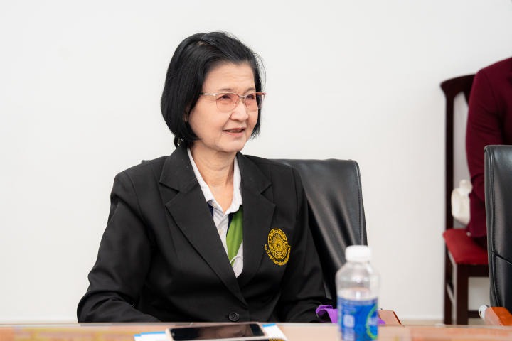 Khoa Tiếng Anh tiếp đón và làm việc cùng Trường Đại học Thepsatri Rajabhat (Thái Lan) 30