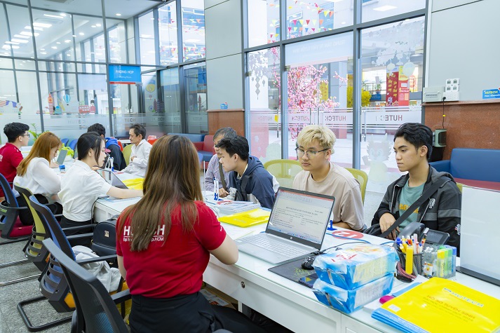 13WIN13 nhận hồ sơ đăng ký xét tuyển học bạ đợt 2 đến 31/5: Từ 18 - 24 điểm 9