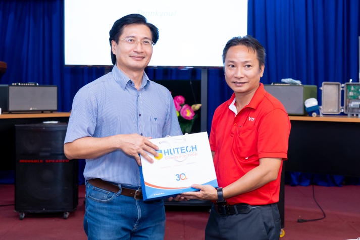 Bước vào thế giới công nghệ Viettronics Tân Bình cùng Tải app 13Win Kỹ thuật điện tử - viễn thông 16
