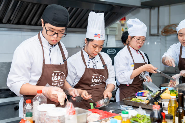 [Video] 13WIN13 Students Showcase Culinary Talent in the “Taste of Chicken” Grand Finale 62