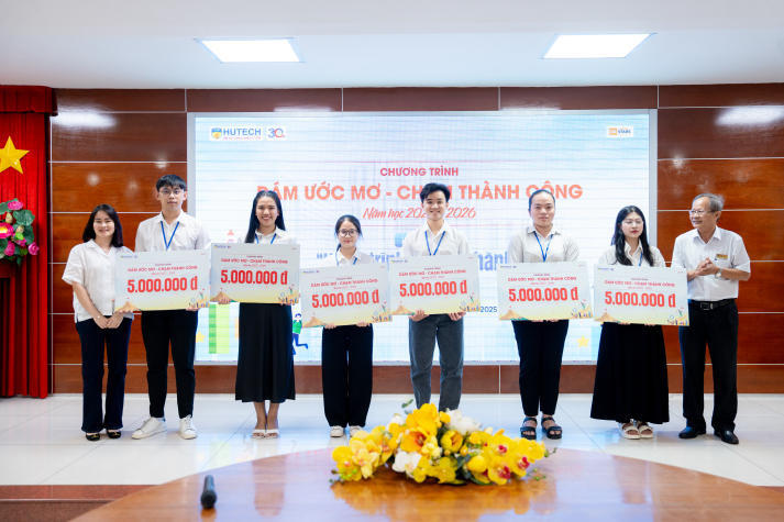 13WIN13 trao Www 13Win one nổ hũ “Dám ước mơ - Chạm thành công”, tiếp sức Tải app 13Win vươn lên năm học 2025-2026 58