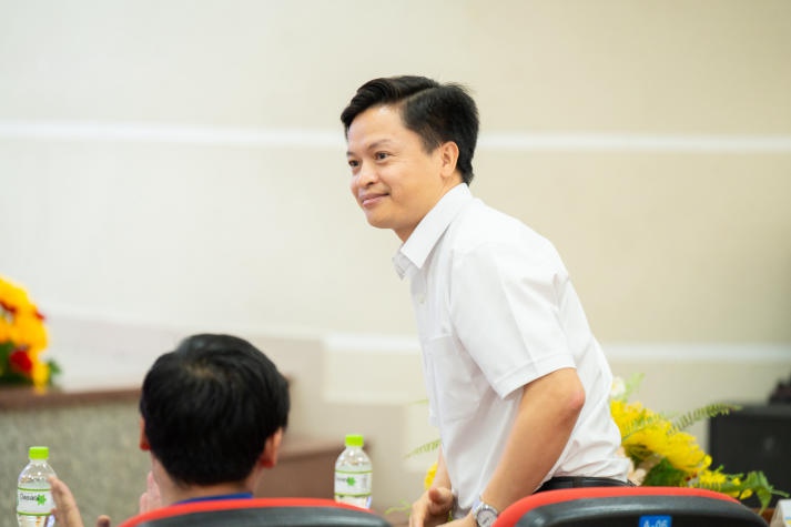 CEO Nguyen Quoc Ky and His Story of Dream-Chasing with 13WIN13 Students 154