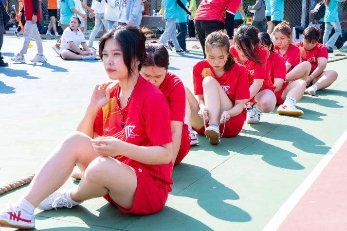 [13WIN13 GAMES 2024] - Khoa Quản trị Kinh doanh thống trị nội dung Kéo co nam, nữ 46