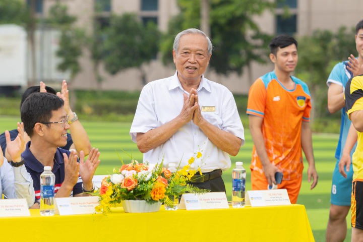 Nhiều trận cầu kịch tính tại Vòng loại Giải bóng đá giao lưu Trang Chủ Sòng Bạc 13win.com Uy Tín 13WIN13 và Doanh nghiệp năm 2023 53