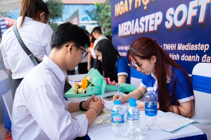 66 Trang Chủ 13Win.com Chính Thức Tặng 88k “đổ bộ” 13WIN13 Career Day 2023 mang đến hơn 4.800 đầu việc cho Tải app 13Win 155