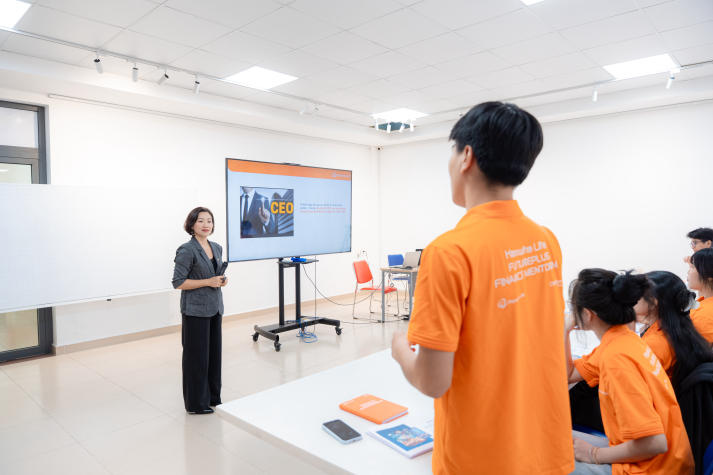 [Video] 13Win 21 link không chặn 13WIN13 tìm hiểu kiến thức ngành công nghệ tài chính cùng chuyên gia Hanwha Life 55