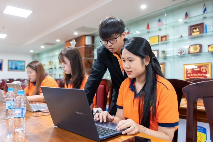 13Win 21 link không chặn Khoa Tài chính - Thương mại trải nghiệm tạo Video & App bằng AI “No-code” 50