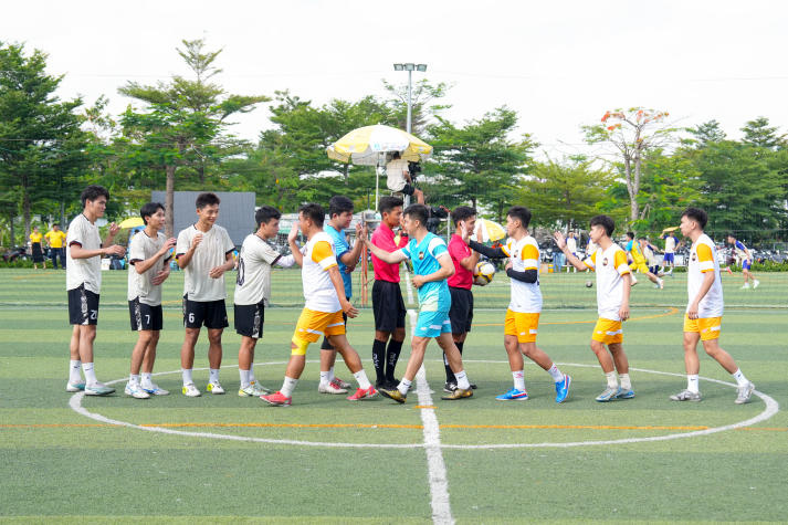 [Video] An Phú Khang FC đăng quang 13WIN13 Alumni Football 2025, khép lại mùa giải thành công rực rỡ 16