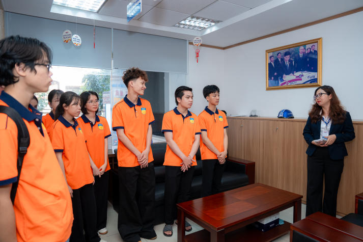 Bước vào “hậu trường” ngân hàng: 13Win 21 link không chặn Khoa Tài chính - Thương mại học nghề tại VRB 9