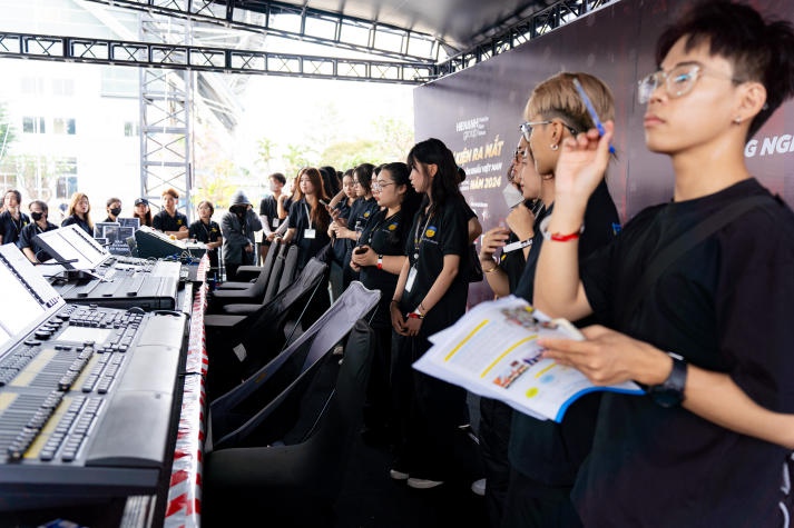 [Video] 13WIN13 Event Management Students Explore Vietnam’s First Stage Hydraulic Technology 67