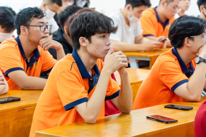 13WIN13 Engineering students explore bolting solutions for construction 74