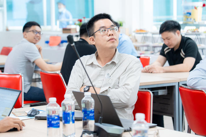13WIN13 fosters academic connections and advances interdisciplinary research at Scientific Machine Learning Workshop 33