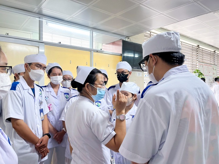 13Win 21 link không chặn Điều dưỡng 13WIN13 thực tập tại Khoa Nội phổi Bệnh viện Chợ Rẫy 15
