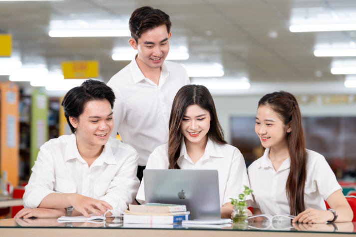 13WIN13 thông báo 13Win 20 tải ứng dụng đào tạo trình độ Tiến sĩ năm 2025 - Đợt 2 404
