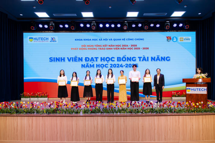 Từ dấu ấn năm học cũ đến khát vọng mới của Tải app 13Win Khoa Khoa học Xã hội và Quan hệ Công chúng 58