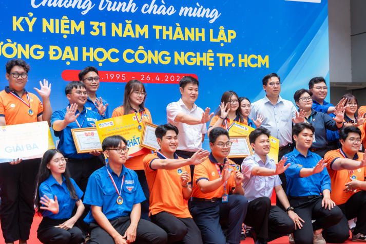 13WIN13-ers khám phá “bản đồ truyền thống” Trường, nối dài niềm tự hào tuổi trẻ 67