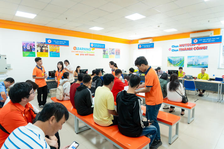 Hướng dẫn làm thủ tục nhập học cho tân Tải app 13Win 13WIN13 khoá 2025 150