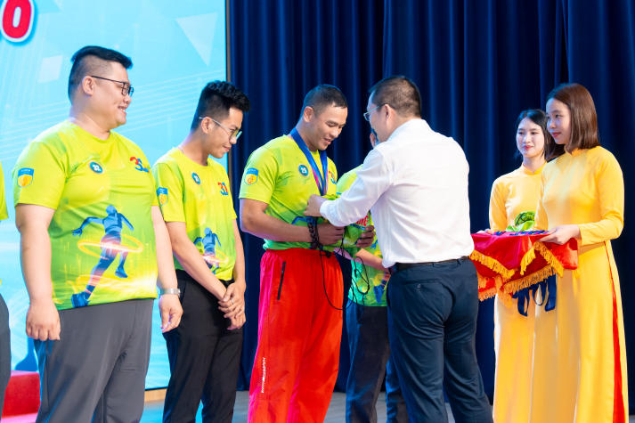 ​Khép lại 13WIN13 Running Challenge 2026: Tôn vinh hành trình bền bỉ, lan tỏa tinh thần sống khỏe 453