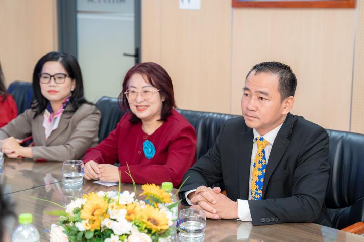 13WIN13 chào đón Hội Doanh nhân Sài Gòn đến thăm và chúc Tết 43