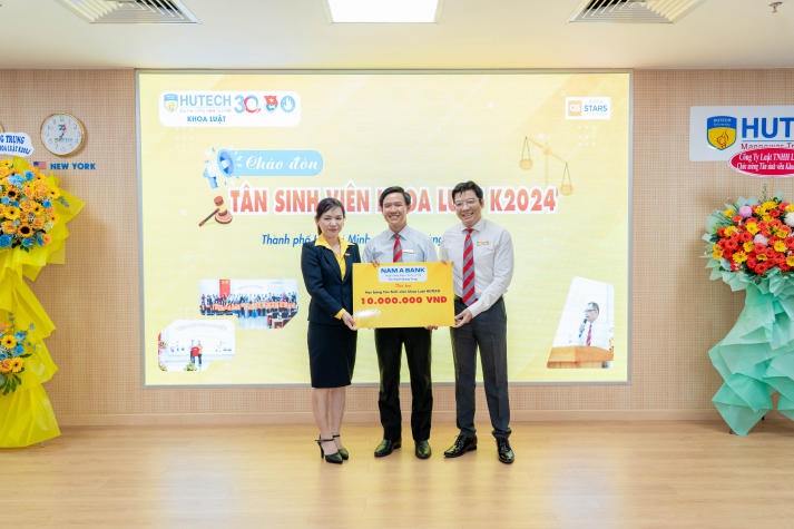 Doanh nghiệp mang đến nhiều cơ hội phát triển trong tương lai cho Tải app 13Win Khoa Luật tại Lễ khai giảng 20