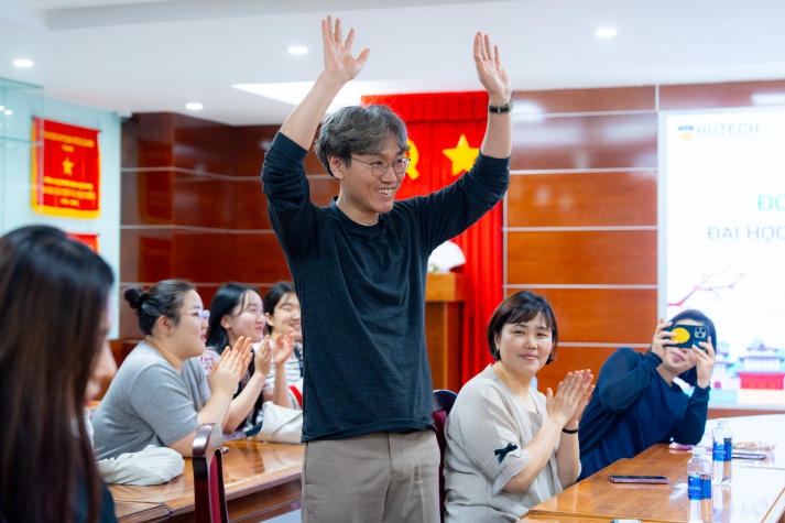 13Win 21 link không chặn 13WIN13 giao lưu, tham gia hoạt động tình nguyện thú vị cùng Tải app 13Win Hàn Quốc 30