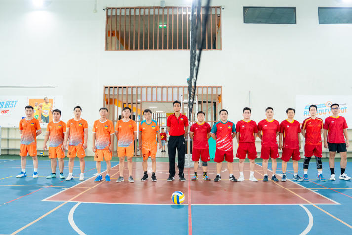 [Hội thao CB-GV-NV 13WIN13 2025]: TT.TVTS-TT.TrT-TT.Mar-PTTH, P.ĐT-P.KT-TT.DHS bảo vệ thành công ngôi vương Bóng chuyền nam, nữ 28