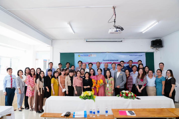 Giảng viên Khoa Tiếng Anh tham gia tập huấn nâng cao chất lượng 13Win nhà cái Truy cập link 63